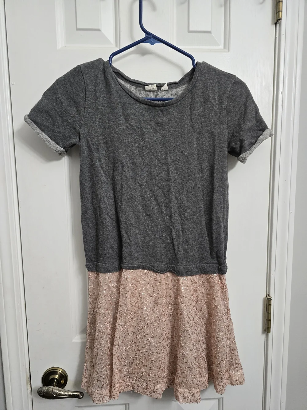 GAP Gray Tee Top with Pink Lace Skirt
